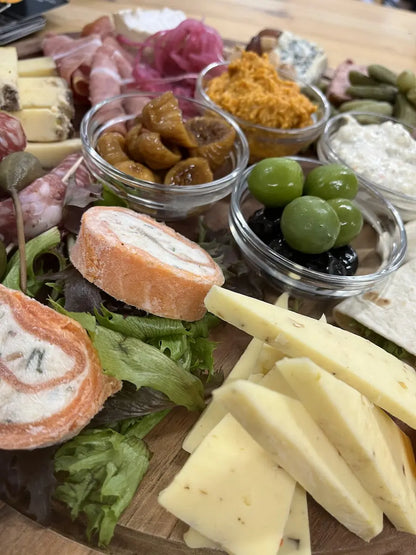 Kongetapas > Kan bestilles fra 9 marts